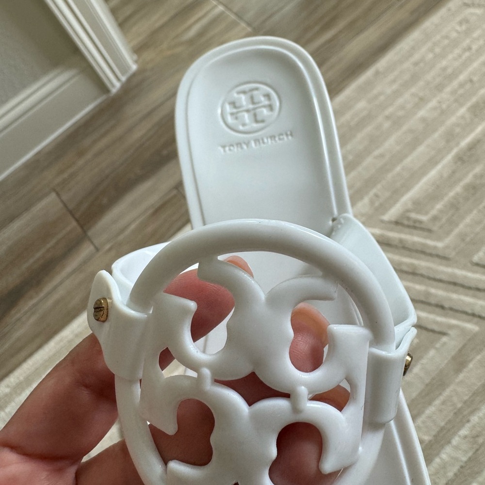 White Women's Flats with Cutout Design - Picture 4 of 7